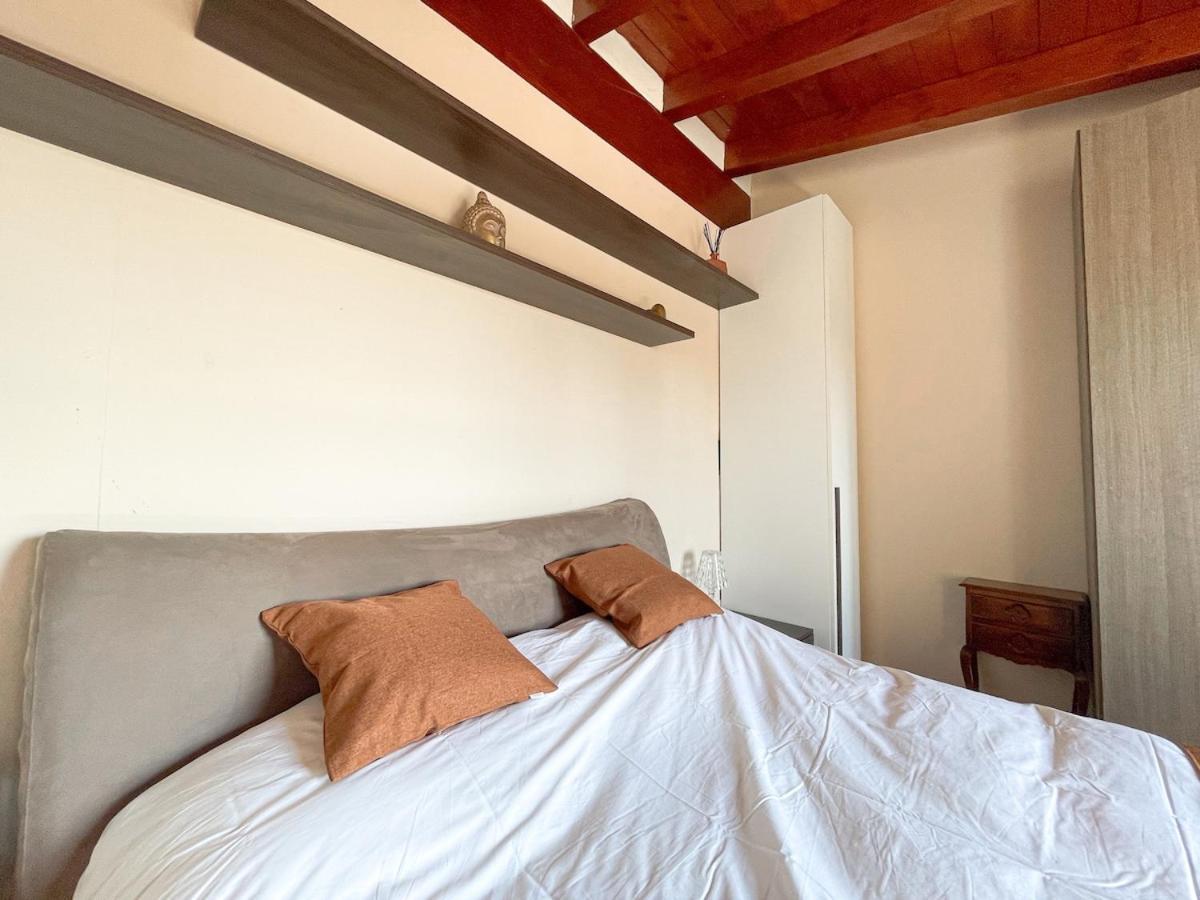 Apartment The Urban Nest 2, Spacious, Wifi And Near The Red Metro Mailand